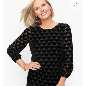 Talbots‎ petite velvet heart top size P